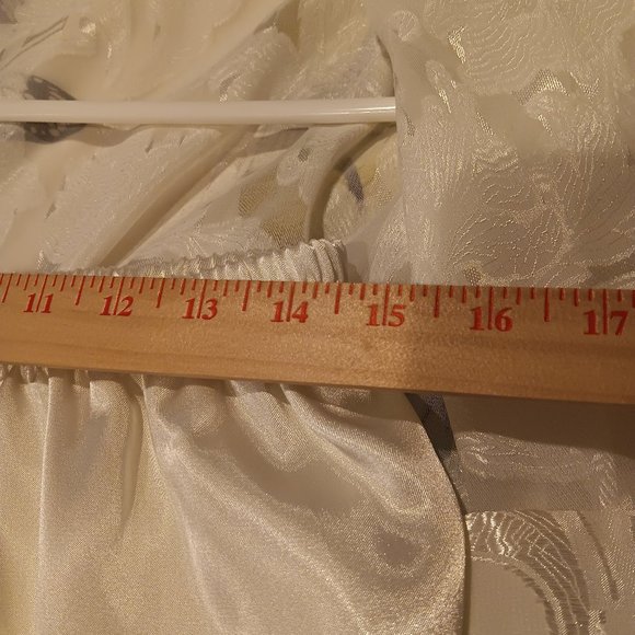 Private Luxuries Womens L Pajama 2-Pc Lounge Wear Set Ivory Sheer Top Satin NWT - Picture 9 of 12